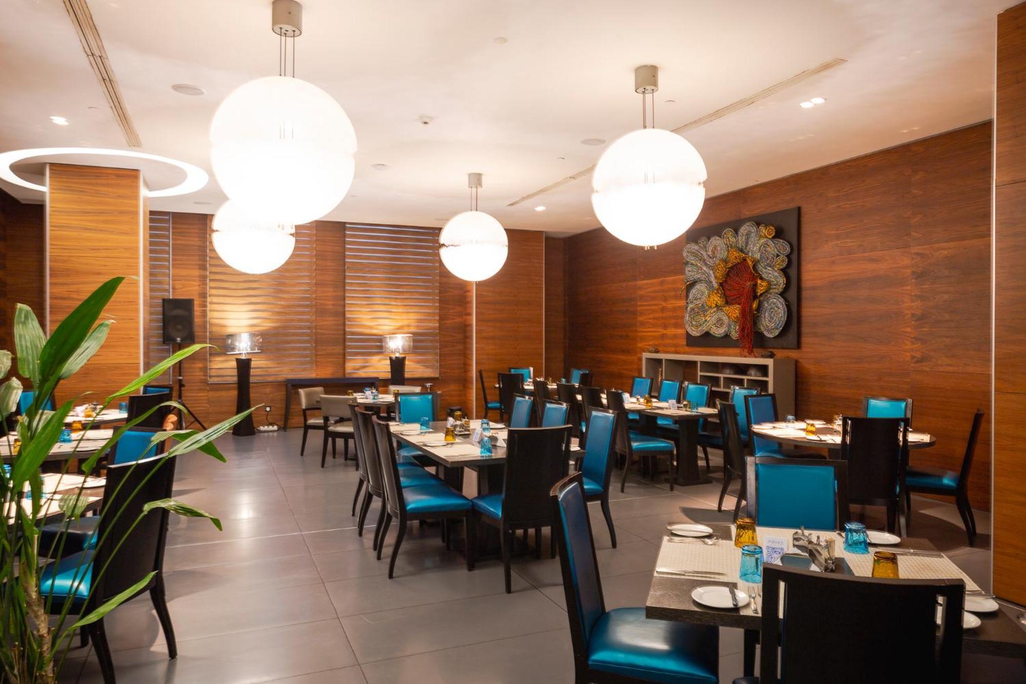 Eko Hotel Gardens Lagos Exterior photo